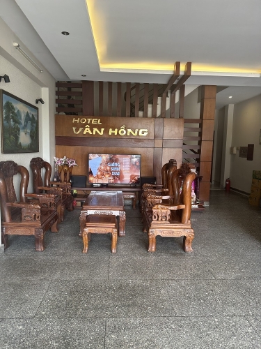 Sảnh và quầy lễ tân khách sạn Vân Hồng 1